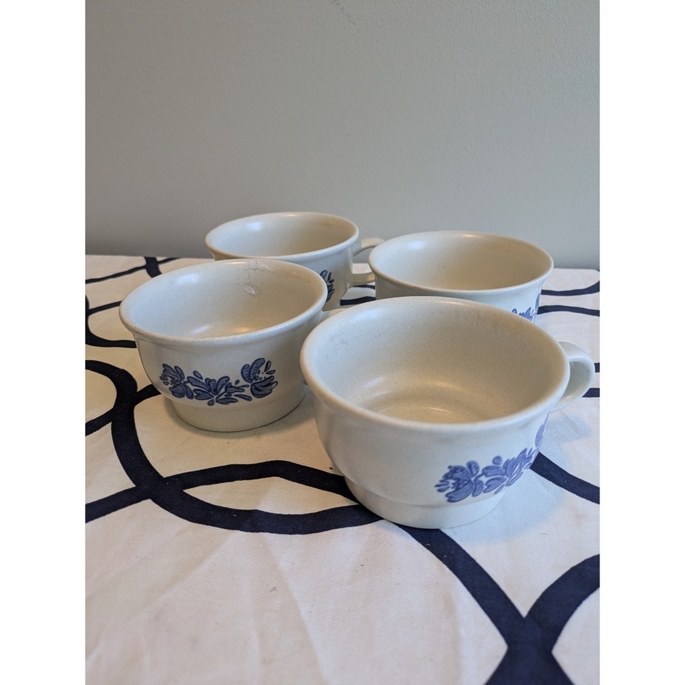 Pfaltzgraff Yorktowne Coffee Tea Cups Set of 4 Blue Floral Stoneware USA